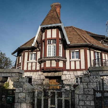 Apakabar Homestay - Proche Gare Melun, Parking Prive, Netflix La Rochette  Dış mekan fotoğraf