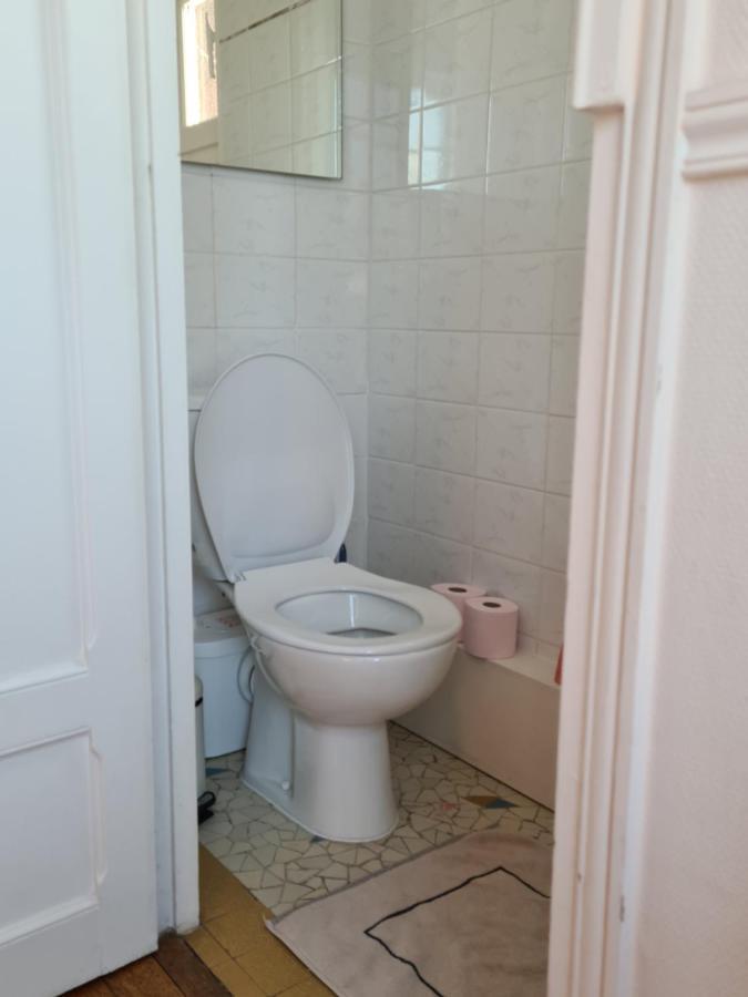 Apakabar Homestay - Proche Gare Melun, Parking Prive, Netflix La Rochette  Dış mekan fotoğraf