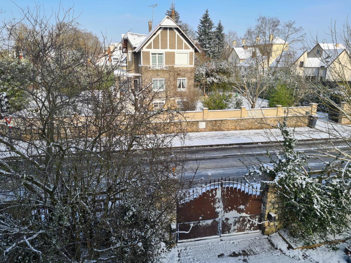 Apakabar Homestay - Proche Gare Melun, Parking Prive, Netflix La Rochette  Dış mekan fotoğraf