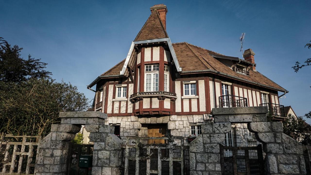Apakabar Homestay - Proche Gare Melun, Parking Prive, Netflix La Rochette  Dış mekan fotoğraf
